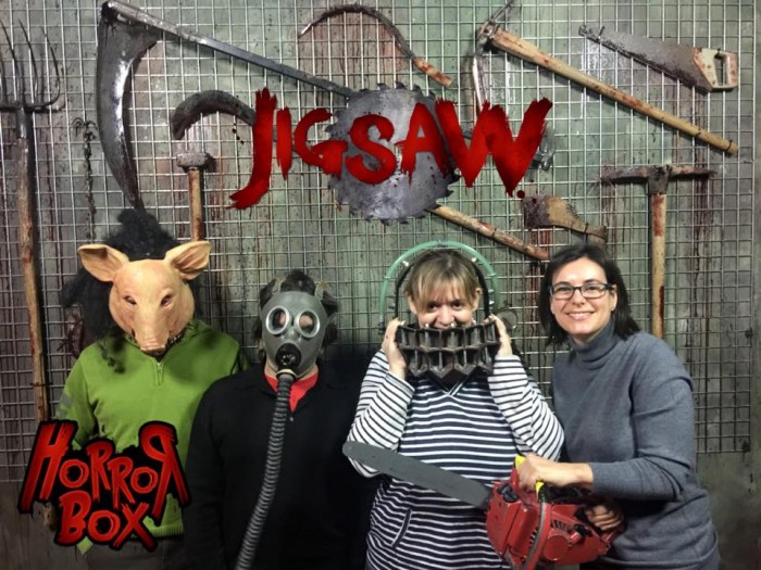 Jigsaw escape room